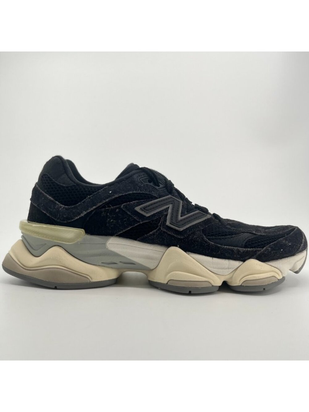 New Balance 9060 Womens Size 9 Black Athletic Running Walking Shoes Sneakers